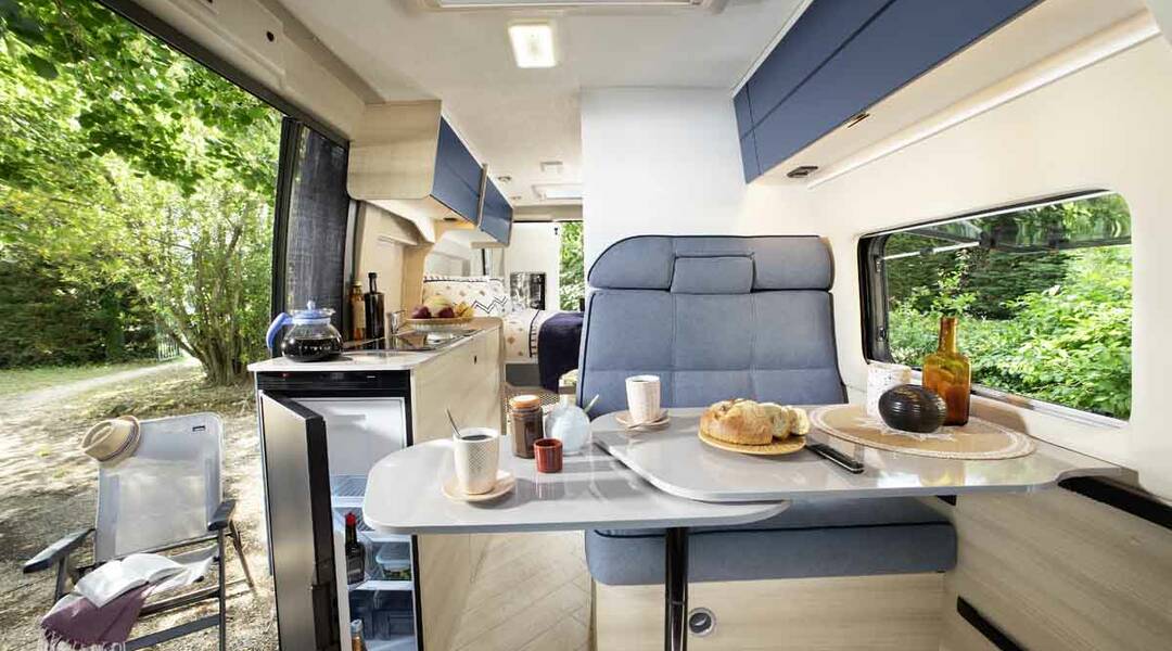 CHAUSSON_V594_FIRST_LIGHT_2026 (1)